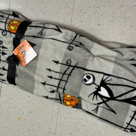 New! Jack Skellington 20240 Halloween Throw Blanket 60 x 70